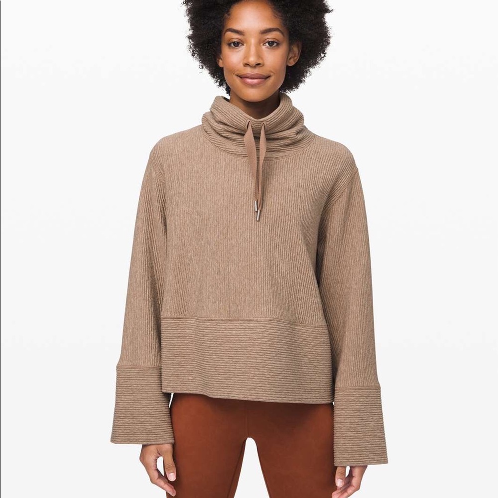 Lululemon Retreat Yourself Pullover